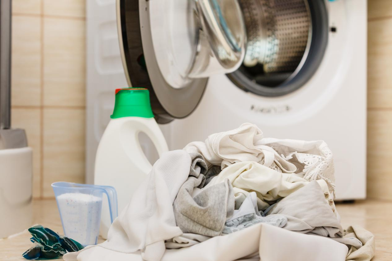 Ottimizzazione del rapporto liquori per uso di detergenti economici nelle strutture per la lavanderia