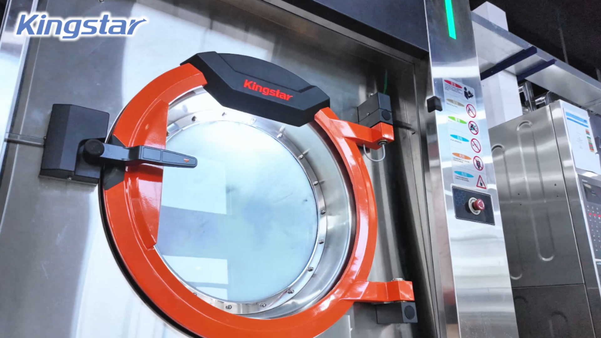 Guida scientifica completa alla rimozione delle macchie di olio per lavanderie